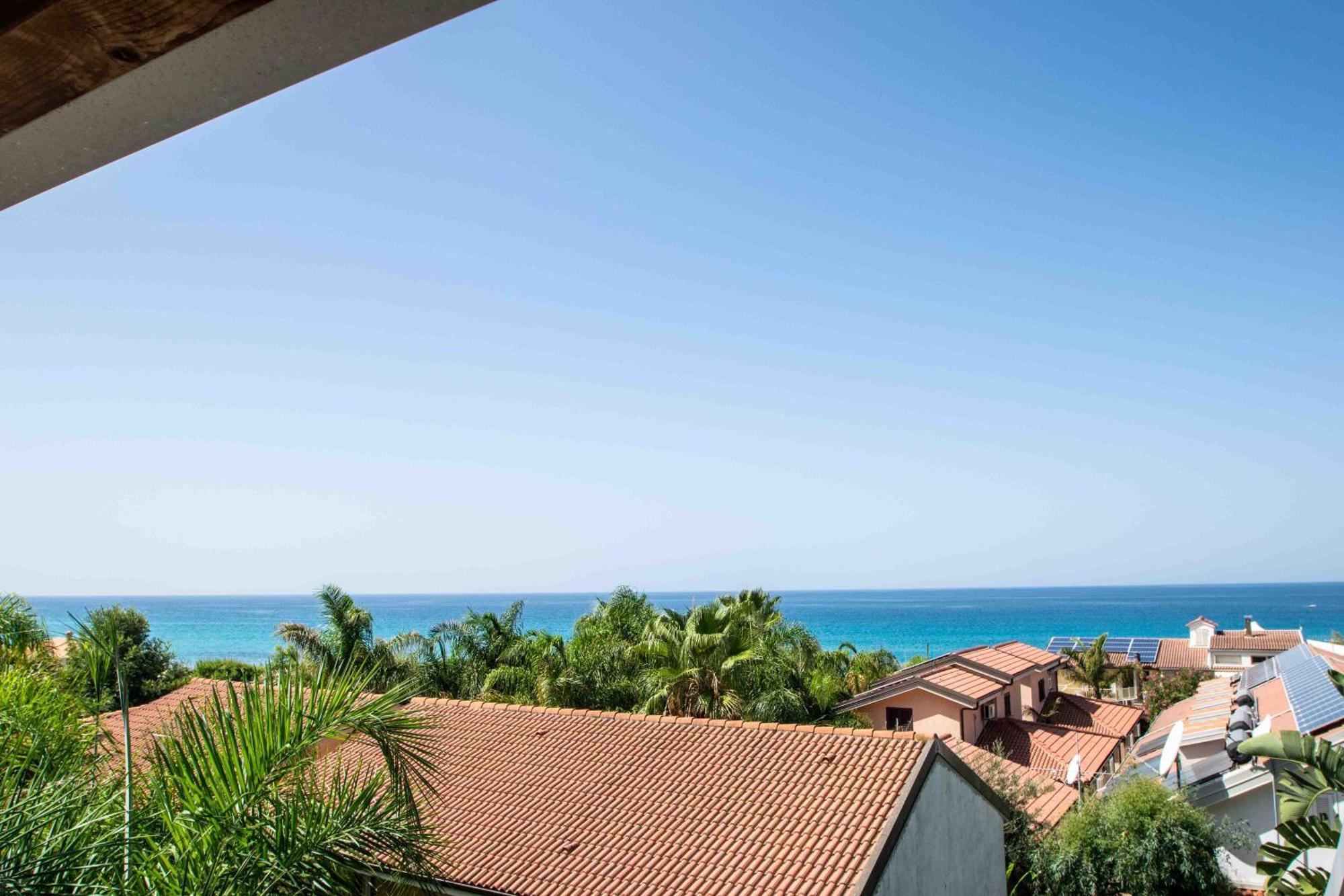 Hotel Resort Rocca Di Vadaro Capo Vaticano Szoba fotó