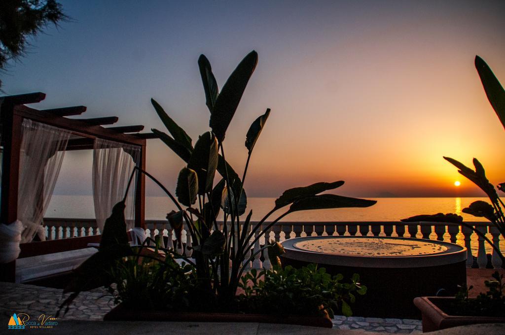 Hotel Resort Rocca Di Vadaro Capo Vaticano Kültér fotó