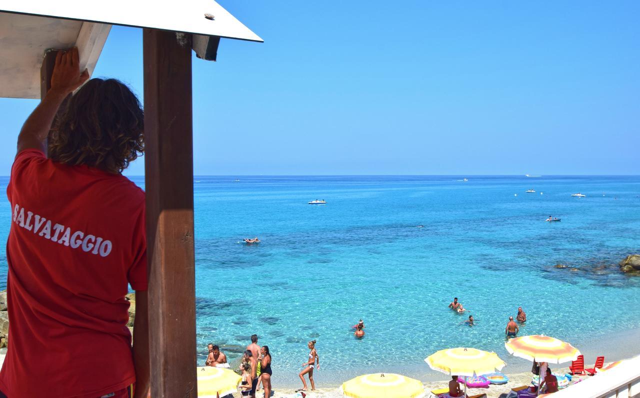 Hotel Resort Rocca Di Vadaro Capo Vaticano Kültér fotó